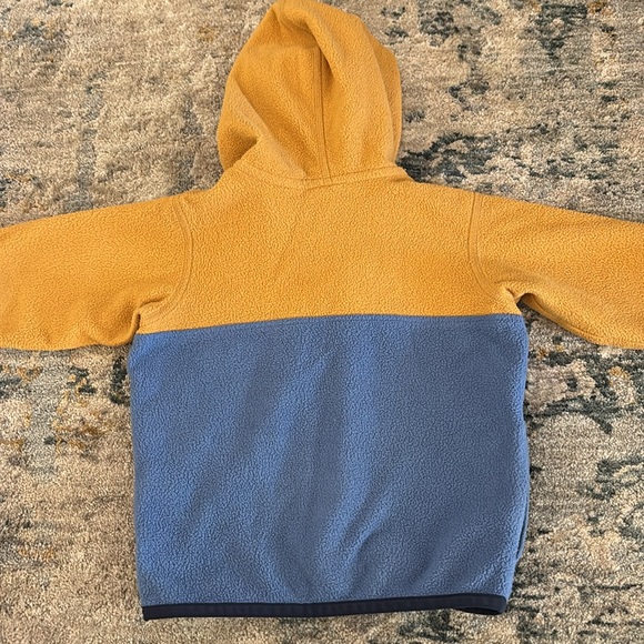 Patagonia Boys Fleece Zip-up Sweater - Picture 6 of 7